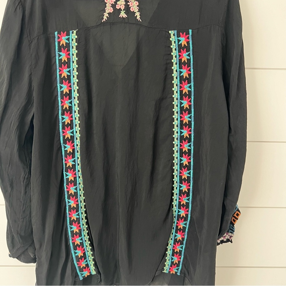 Johnny Was Alaura Black Embroidered Tunic Blouse - Picture 8 of 11